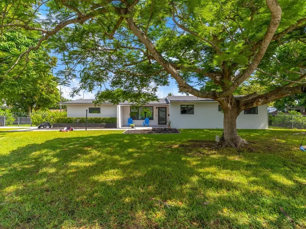 11243 SW 174th Ter, Miami, FL 33157