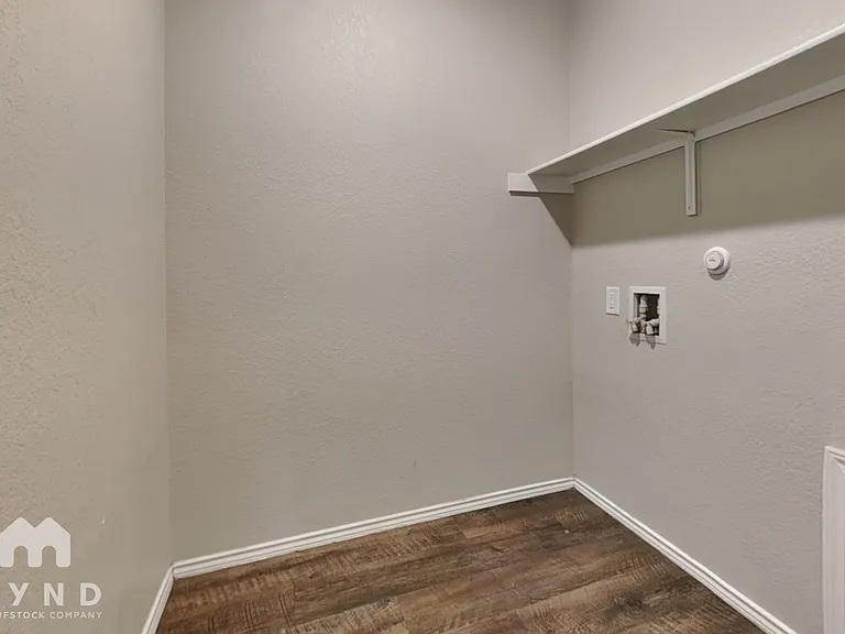 246 Savage St — Photo 19