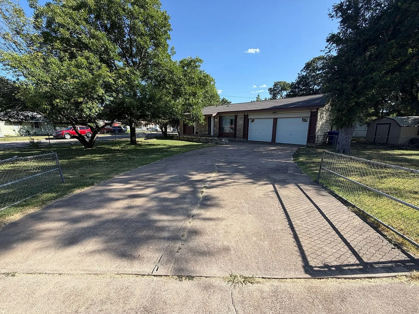 3 Bdrm Home in Copperas Cove on a Corner Lot — Photo 2