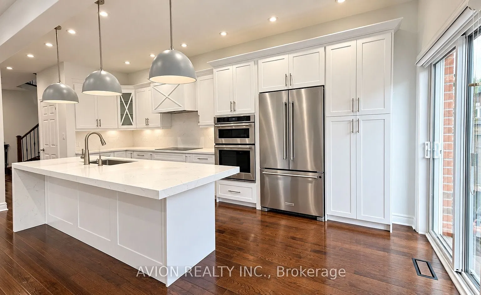 3 bed, $3,200 — Photo 1
