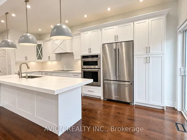 23 Clarinet Ln, Whitchurch Stouffville, ON L4A 4N8