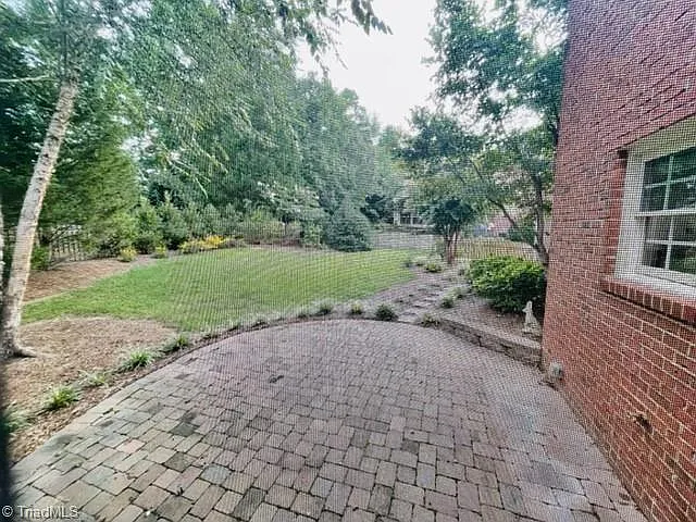 104 Castleton Pl — Photo 27