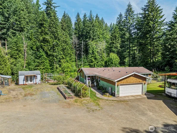 136 Longhorn Road, Amboy, WA 98601