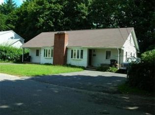 8 Gillis St, Hudson, NH 03051