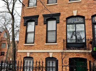 358 W Wisconsin St, Chicago, IL 60614