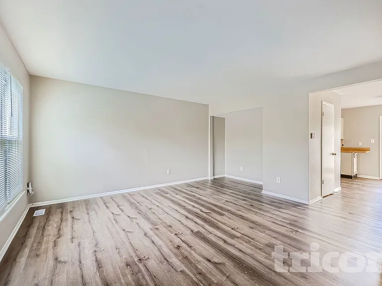 19 Clearlake Ct — Photo 15