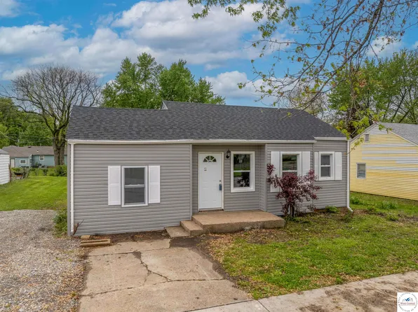 1812 E Broadway Blvd, Sedalia, MO 65301