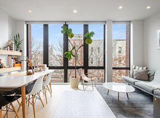136 N 8th St #3, Brooklyn, NY 11249