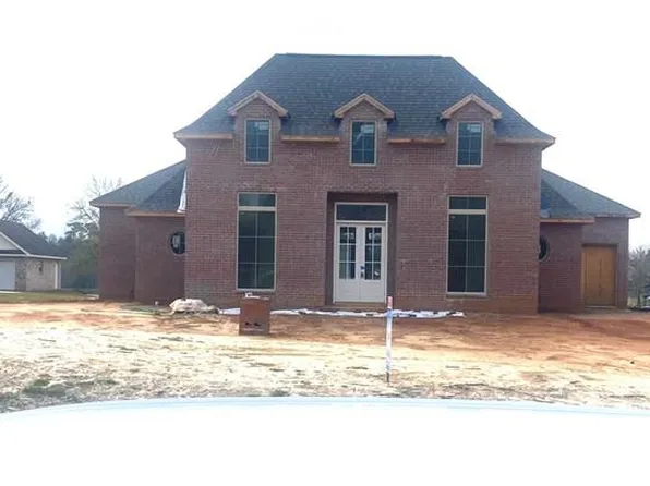 46 Long Lake Dr, Carriere, MS 39426