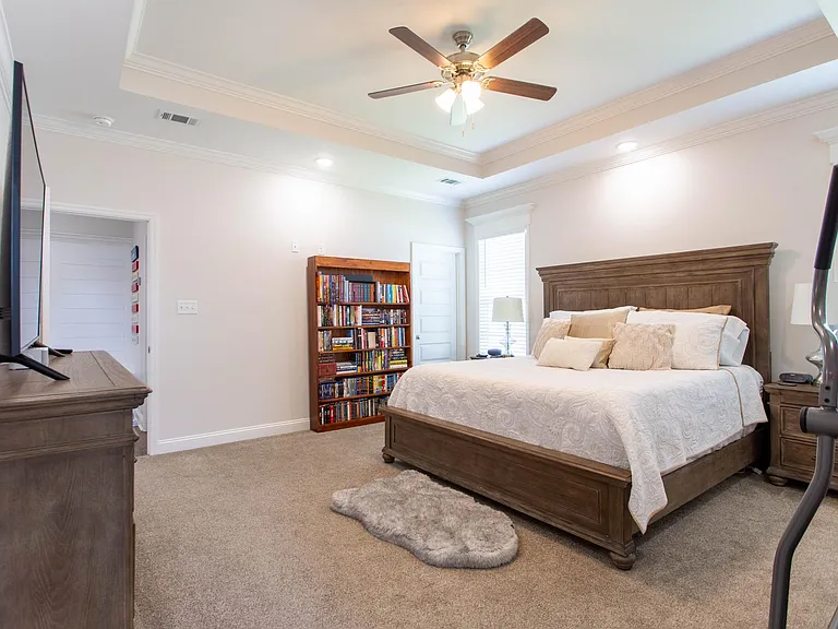 3921 Countess Ct — Photo 14