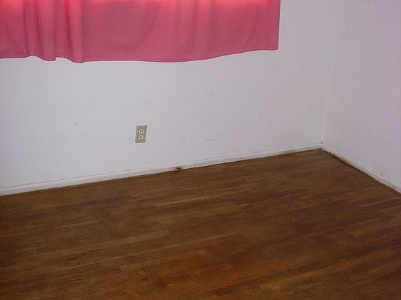 HARDWOOD FLOORS THROUGHOUT
