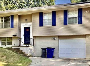 6319 Eastview Ave SW, Cedar Rapids, IA 52404