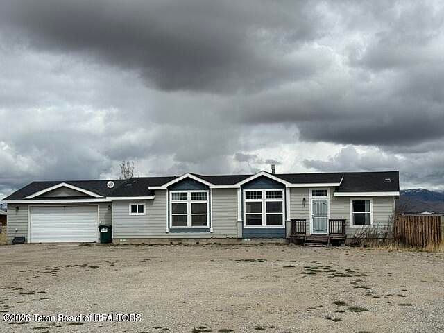 1st image of 3 N Shoshone Trl