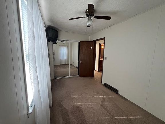 4th image of 550 N Waddell Ave