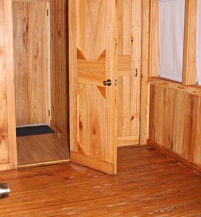 3rd cozy bedroom and bathroom
						:
						This 3rd bedroom and 2nd full bathroom is brand new!!