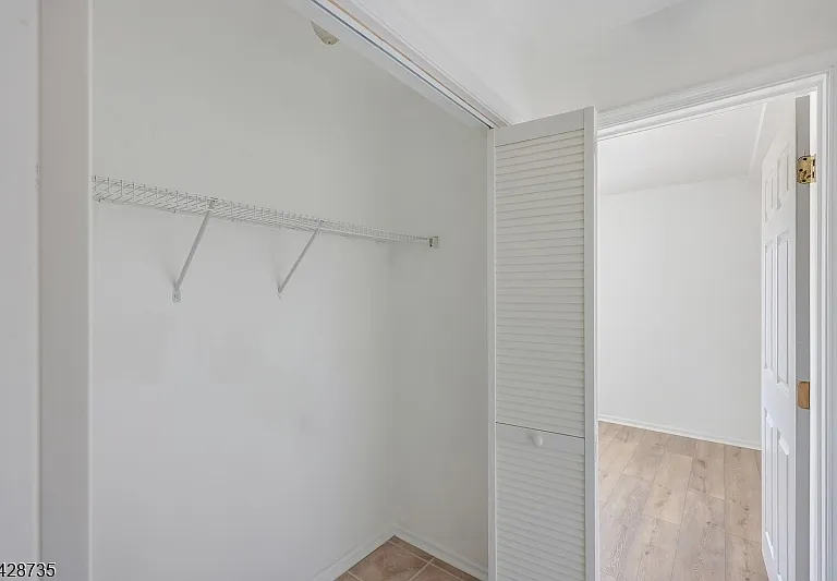 566 Pennsylvania Ave #E2 — Photo 12