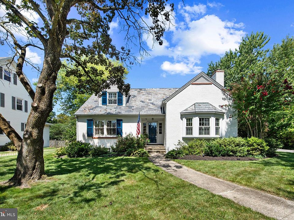 1st image of 304 Cedarcroft Rd