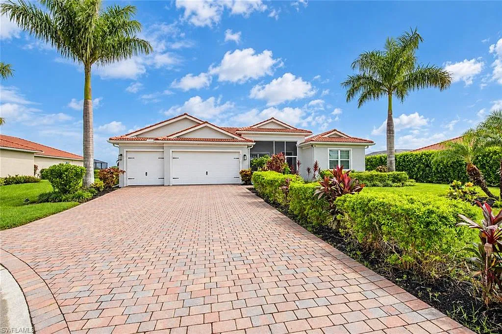 4 bed, 3.0 bath, 2419 sqft, $12,000 — Photo 2