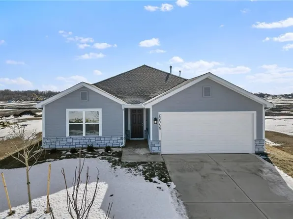 20349 W 194th St, Spring Hill, KS 66083