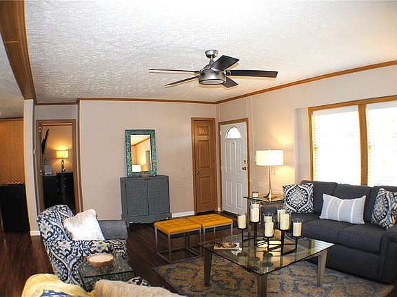 5th image of 503 Chicory Ln