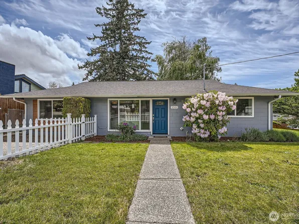 3501 NE 10th Street, Renton, WA 98056