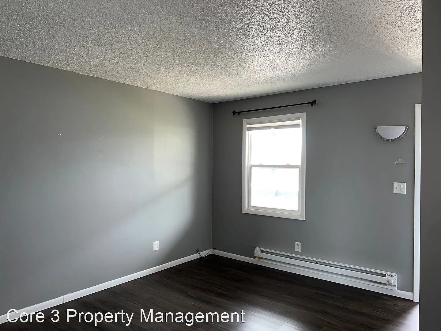 335 E North St #10 photo 1