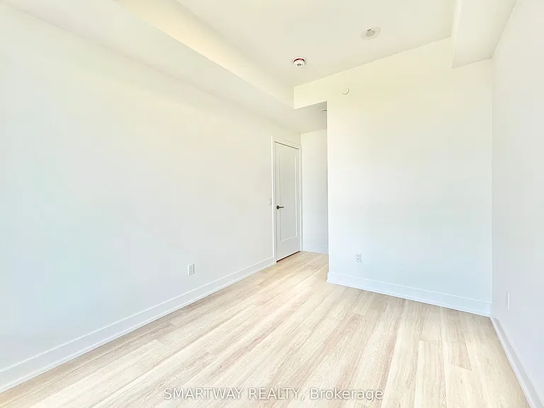 60 Central Park Dr #2601 — Photo 21