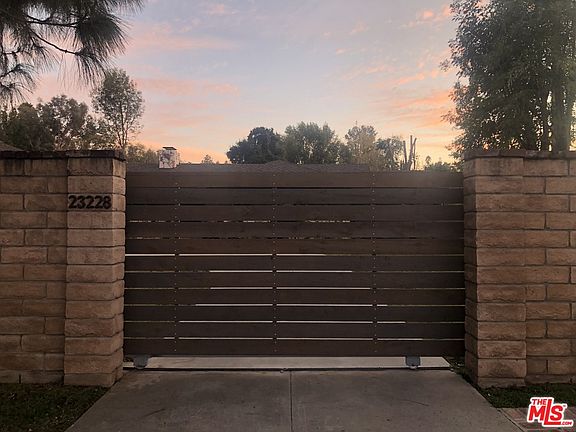 3rd image of 23228 Erwin St