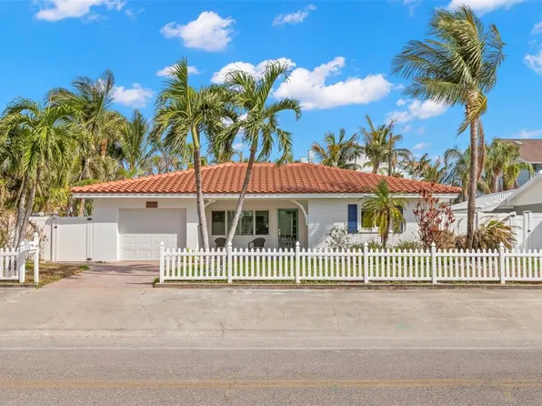 9255 Gulf Blvd, Saint Pete Beach, FL 33706