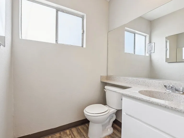 Park Vista Apartments — Photo 8