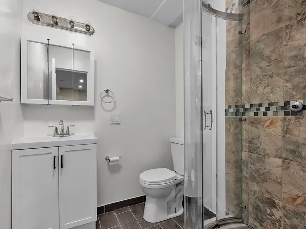 2709 Tenbroeck Avenue image 28 of 31