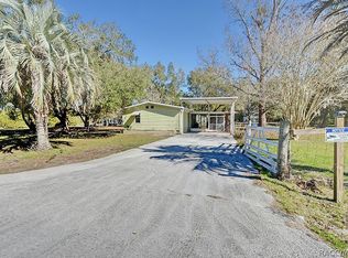 9335 W Melanie Ln, Crystal River, FL 34428