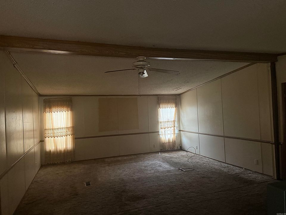 2nd image of 511 Kearing Ave