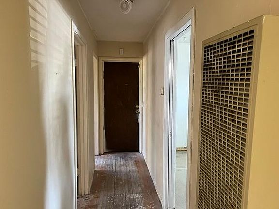 5th image of 1225 Cypress St