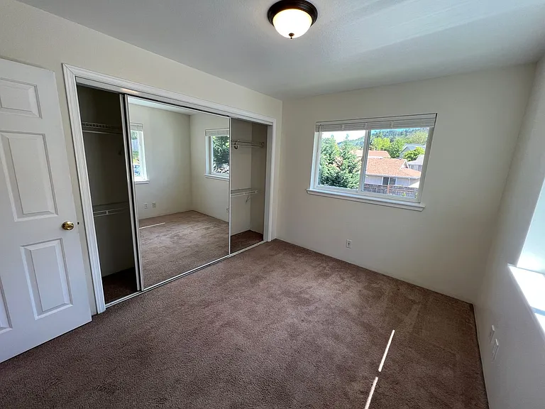 2941 W Lorraine Ave #1-10 — Photo 9