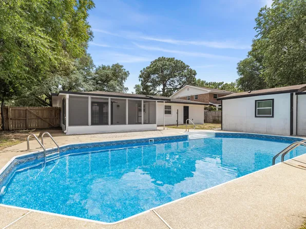 737 Revere Ave, Fort Walton Beach, FL 32547
