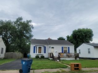 318 12th St, Wood River, IL