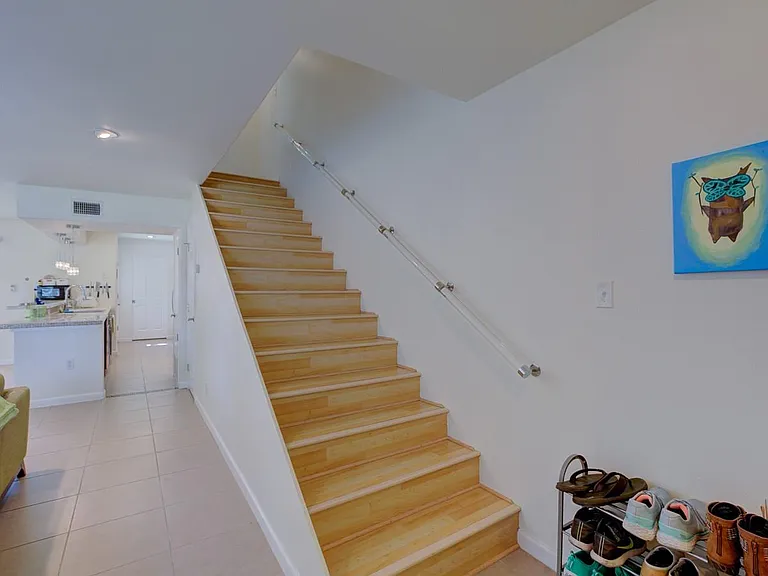 710 Castle Ridge Rd #B — Photo 17