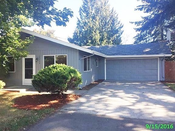 2nd image of 13203 NE 12th Ave