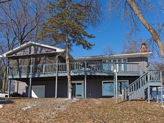 5th image of 313 Maple Island Rd