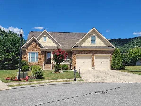 8263 Robertsview Dr, Ooltewah, TN 37363