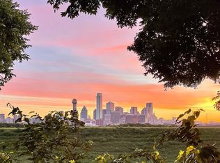 425 Trinity River Cir, Dallas, TX 75203