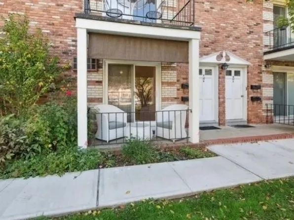 320 South St APT 10-E, Morristown, NJ 07960