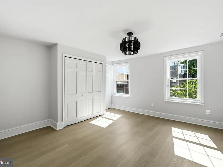 423 S 20th St #B — Photo 19