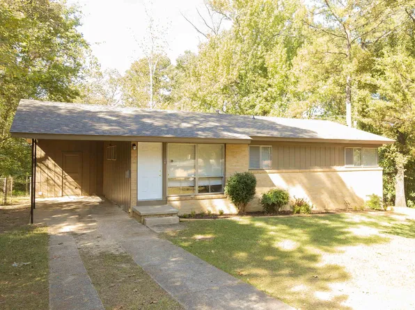 26 Greenway Dr, Little Rock, AR 72209