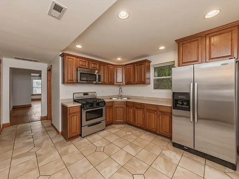 2323 W Shakespeare Ave #2 — Photo 7