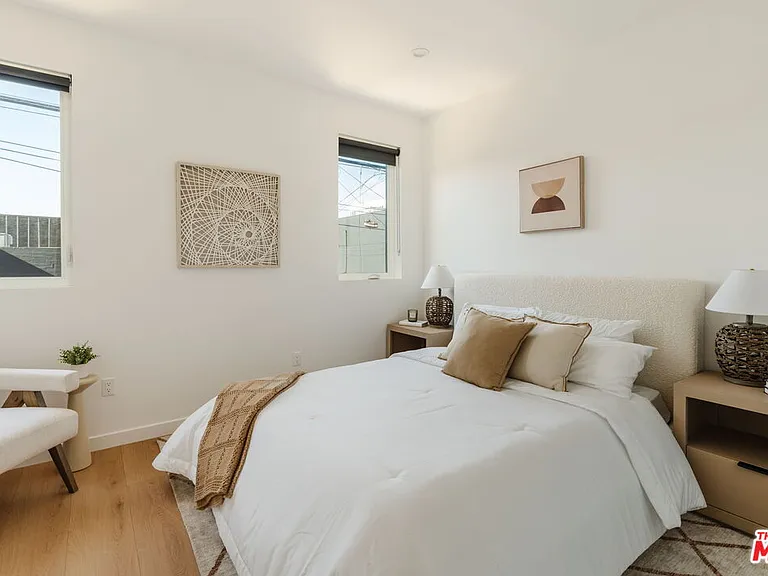 6765 1/2 Lexington Ave — Photo 16