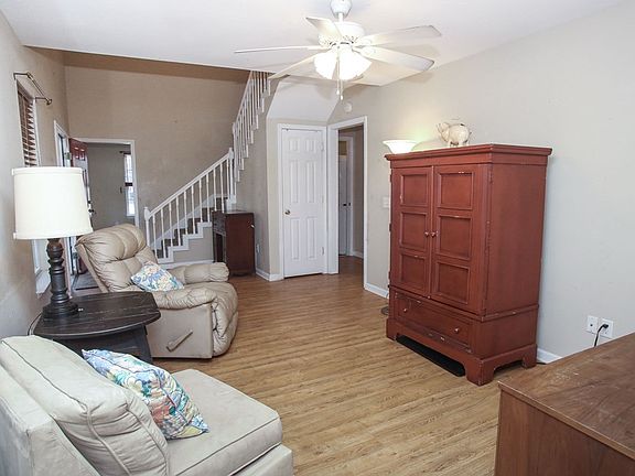 3rd image of 209 Sawyer Ln #209
