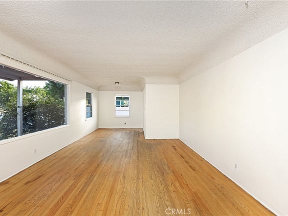 4th image of 9008 Paramount Blvd
