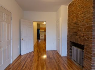 250 Stagg St #1B, Brooklyn, NY 11206